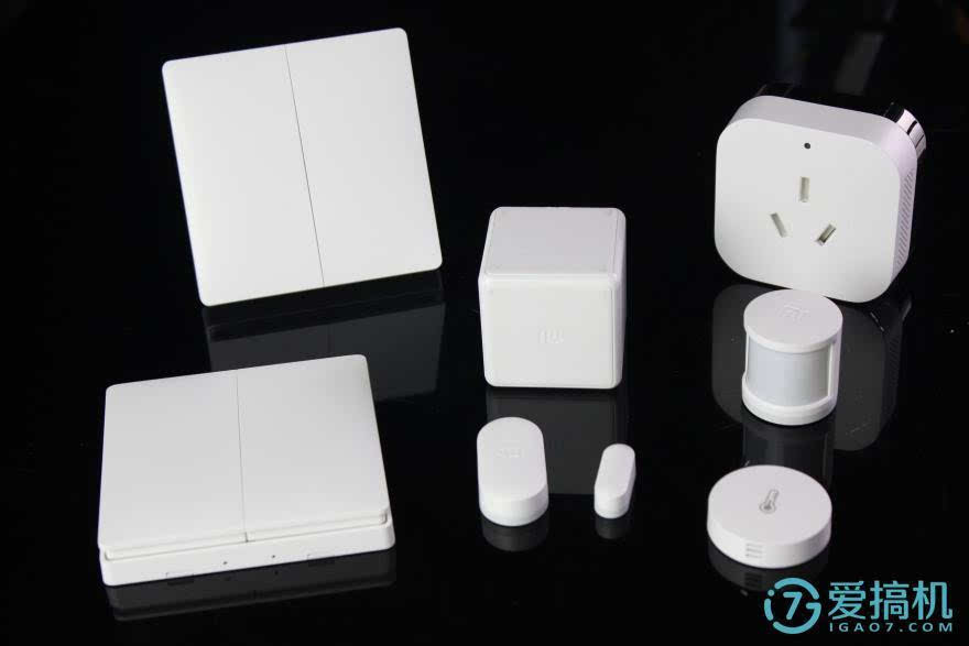 小小的家有大大的夢想 綠米Aqara空調燈控組合評測